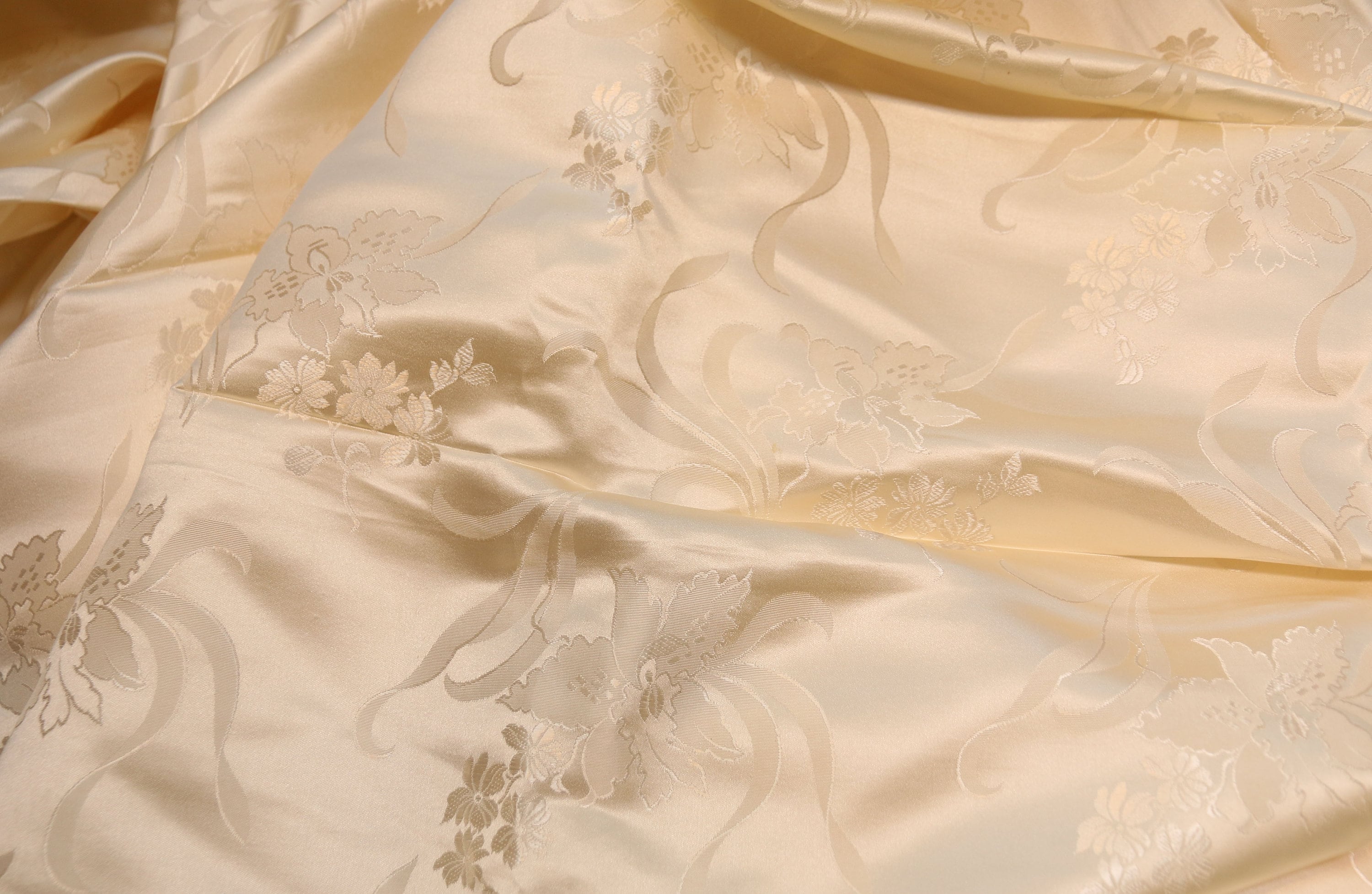 1/2 Yard Gorgeous Vintage All Silk Satin Brocade 36