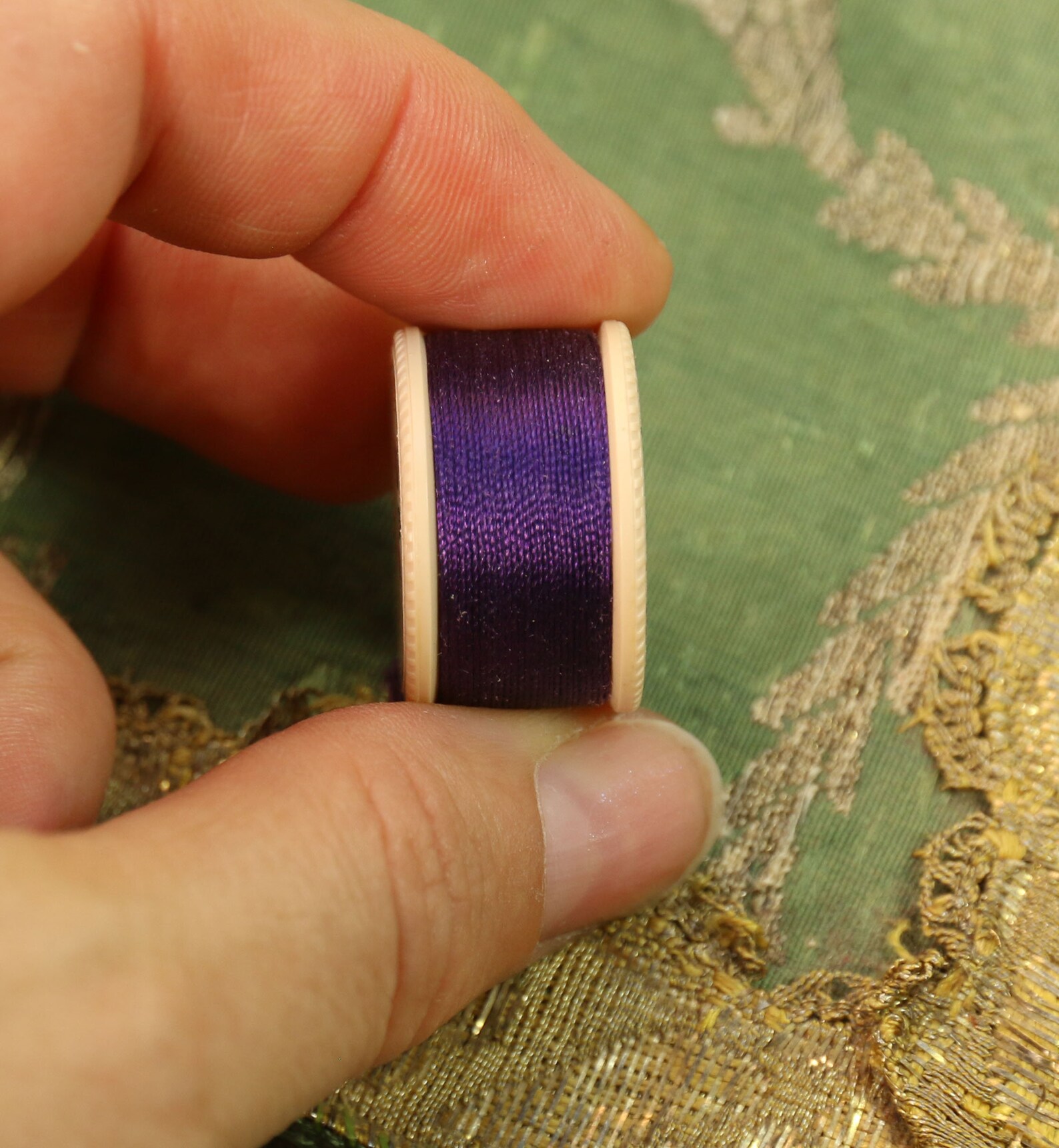 1 Vintage Pure Silk Buttonhole 98 Twist Thread Spool Deep Etsy