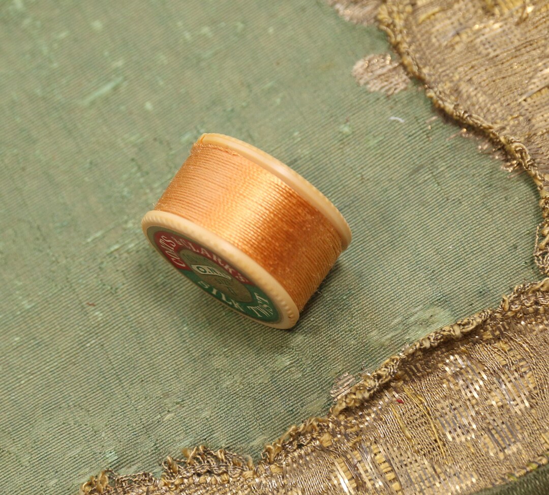 1 Vintage Pure Silk Buttonhole 207 Twist Thread Spool Soft Range Peach ...