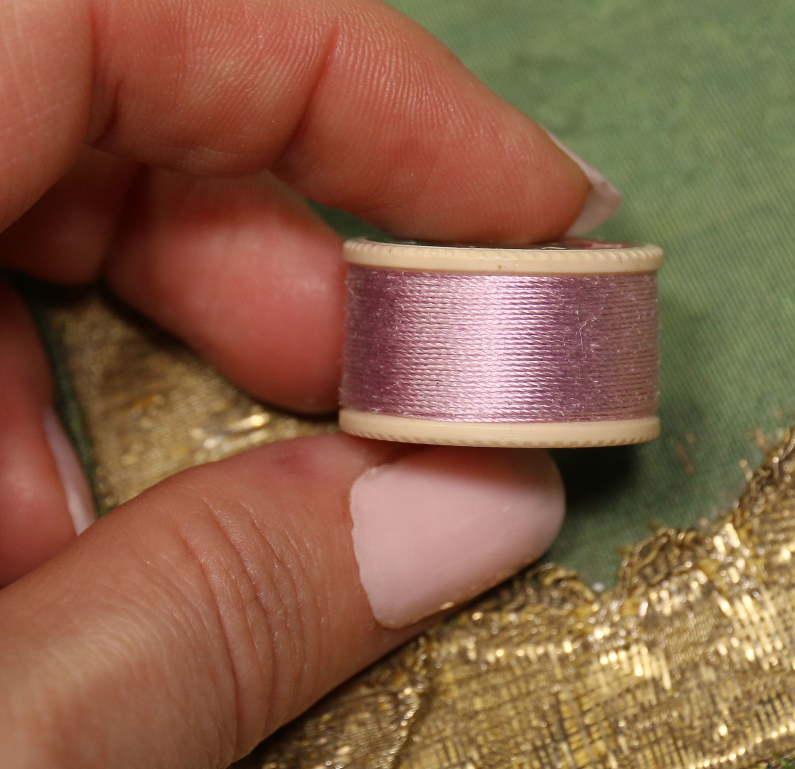 1 Vintage Pure Silk Buttonhole Twist Thread Spool Lilac Plum Etsy