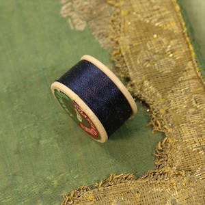 1 vintage pure silk buttonhole twist shade 13 thread spool  rich navy blue shade 10 yards size D Coats clark