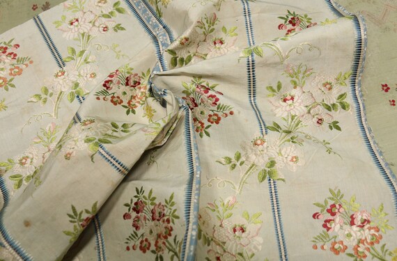 Antique 18th Century Very Rare Antique Silk Brocade Lampas Fabric Panel Rose Florals Gorgeous Pattern - 