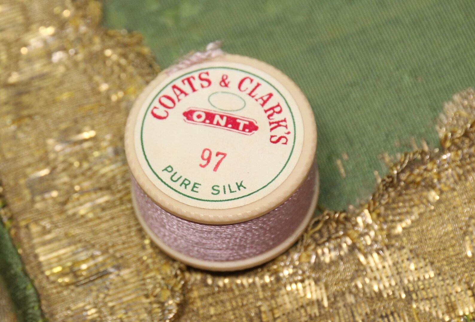 1 Vintage Pure Silk Buttonhole Twist Thread Spool Lilac Plum Etsy