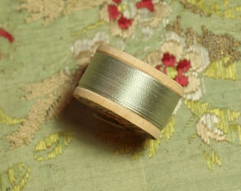 1 spool vintage pure silk 6320 buttonhole Belding twist thread spool light silver green shade 10 yards size D Belding Corticelli