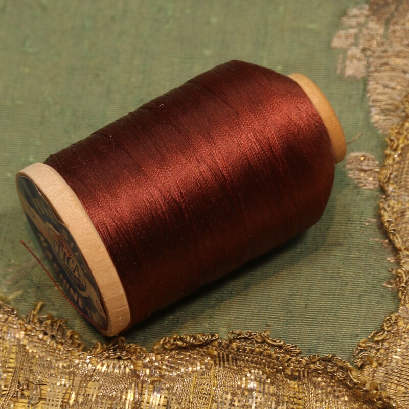 Red Color Silk Thread Weaving Beads Pack Of 20