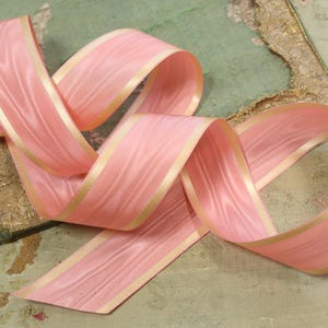 Vintage 1 yard rayon woven moire ribbon trim pink golden ecru stripe 1 9/16&quot; wide france french millinery hat trim flapper cloche