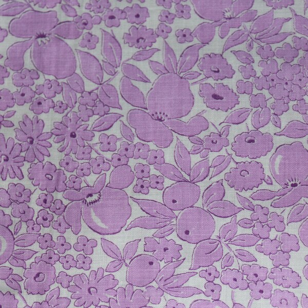 1/2 yard 1930s 40s floral print cotton violet purple cream flowers 35" wide material sewing quilt dress wiggle