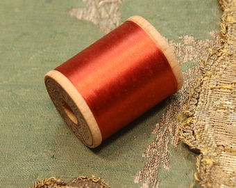 1 vintage pure silk thread copper orange rust shade 376.1 wooden spool lovely shade 50 yards size A Coats clark