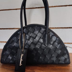 Sac en cuir fait main pour femme | Sac rond en cuir fait main | Sac en cuir bleu foncé | Un cadeau pour elle