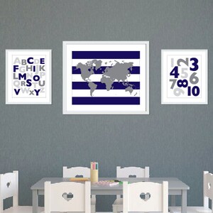 World Map print Alphabet Print Numbers Print Print - Navy and Grey Nursery Decor - Modern Playroom Wall Art - Ensemble de 3 Estampes - Impressions de pépinière