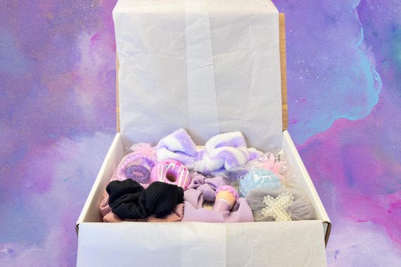 Purple Aesthetic Gift Box – Cute & Cozy Accessories Set for Girls