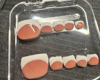Uñas postizas hechas a mano para los pies, punta francesa blanca, Badbpressed