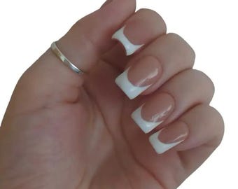 Uñas postizas hechas a mano, blancas lisas, con punta francesa y a elegir color.