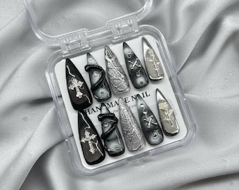 Uñas postizas hechas a mano estilo gótico Y2K Badbpressed