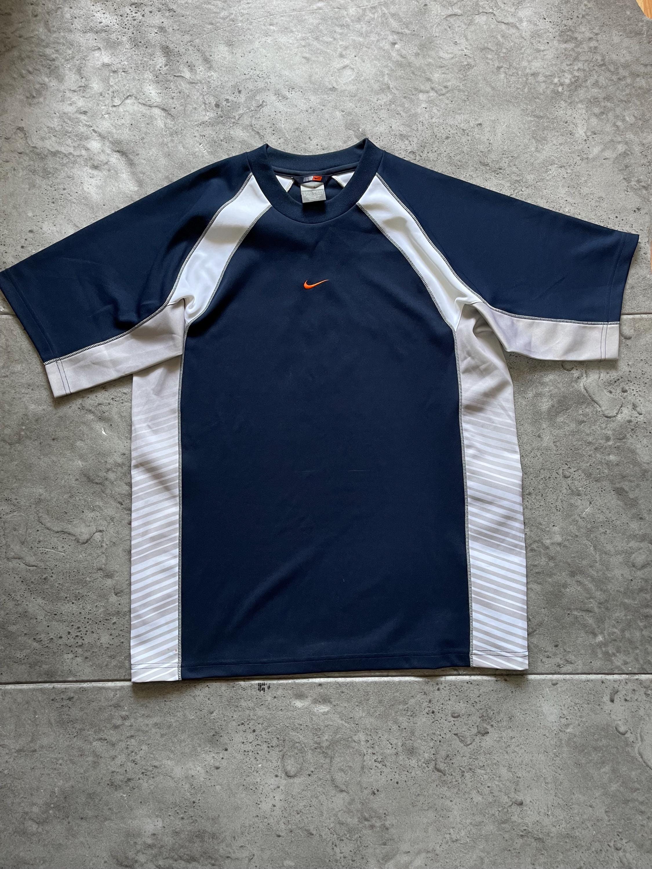2000s Nike T Shirt - Etsy