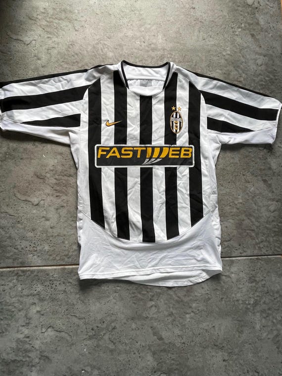 Vintage 2003‑04 Nike Juventus FASTWEB Home Football Shirt | Black