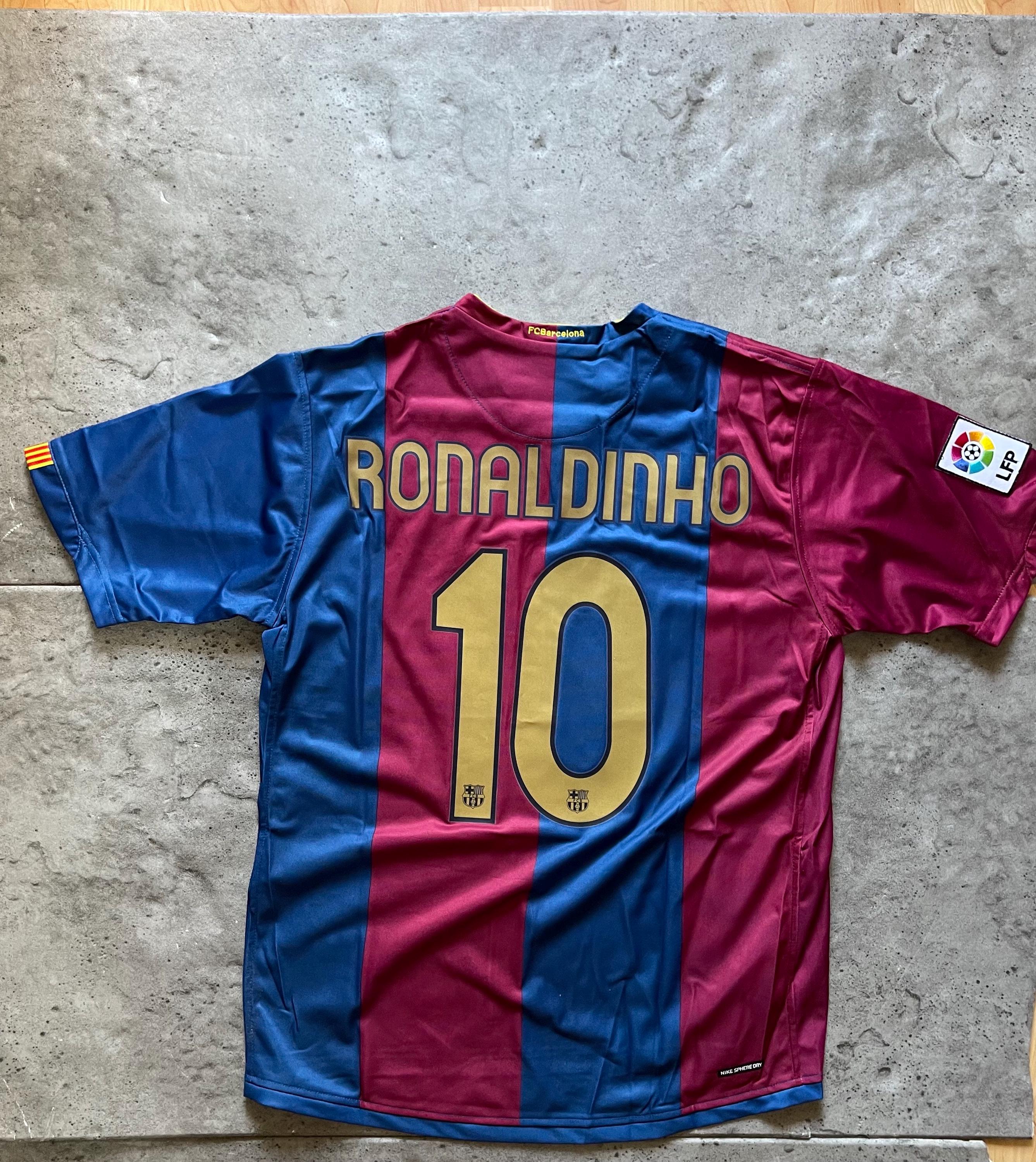 Vintage Ronaldinho FC Barcelona Jersey | Rare 2000s Nike Barca