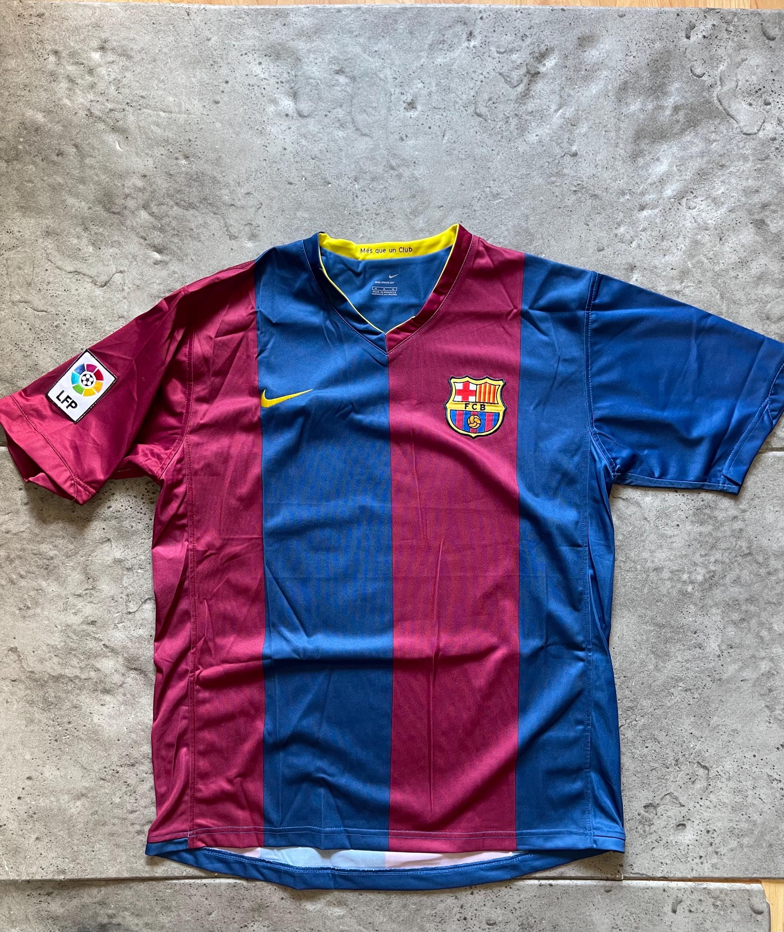 Vintage Ronaldinho FC Barcelona Jersey | Rare 2000s Nike Barca