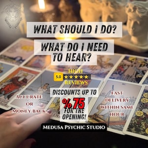 Könnte beinhalten: Ein Bild mit Tarotkarten und Textüberlagerungen. Der Text enthält "WAS SOLL ICH TUN?" und "WAS MUSS ICH HÖREN?" sowie "RABATTE BIS ZU 75% ZUM START!" und "MEDUSA PSYCHIC STUDIO".