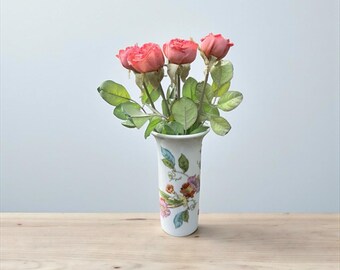 Vintage Floral Porcelain Vase – The Toscany Collection-Japan