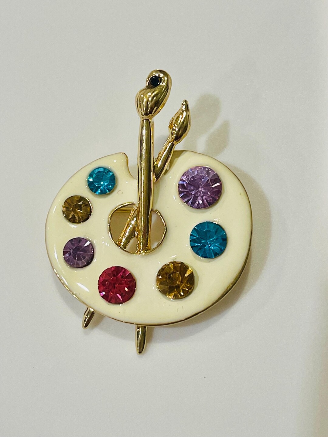 Painters Palette Artist s Brooch Pin Pendant 1 75 Paint Brushes Enamel painters-palette-artist-s-brooch-pin-pendant-1-75-paint-brushes-enamel