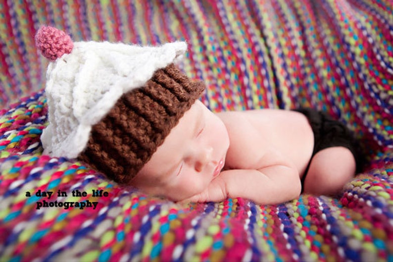 Cupcake Hat pdf PATTERN digital download, newborn to adult sizes, beanie to crochet, photo prop for baby, digital download image 1