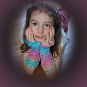 Lacy Fingerless Gloves pdf PATTERN, child and adult sizes, arm warmers, texting gloves, wrist warmers, mittens to crochet, digital download