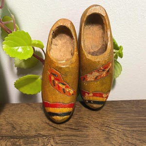 Vintage Wooden Miniature Clogs – Pair of 5&quot; Hand-Carved Dutch Style Shoes – Rustic Folk Art Decor, Souvenir Display – Free Shipping