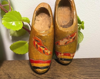 Vintage Wooden Miniature Clogs – Pair of 5