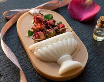 Rose Wax Sachet, Floral Wax Sachet with Dried Roses, Botanical Closet Freshener, Handmade Soy Wax Air Freshener, Drawer Fragrance