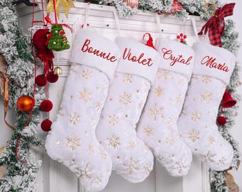 Media navideña de peluche personalizada con nombre: Decoración familiar de copos de nieve con lentejuelas personalizadas