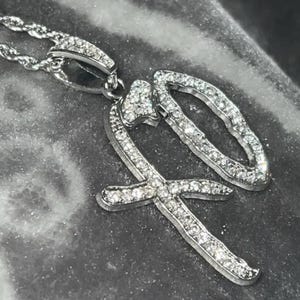 XO Iced Out Pendant Necklace – Hip Hop Bling Chain, Rapper Style Jewelry, Urban Streetwear Gift ( The weekend )