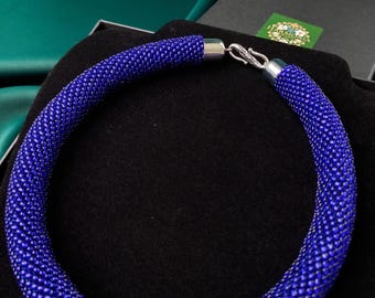 Royal Blau Perlen Seil Halskette, Handgemachter Häkelschmuck