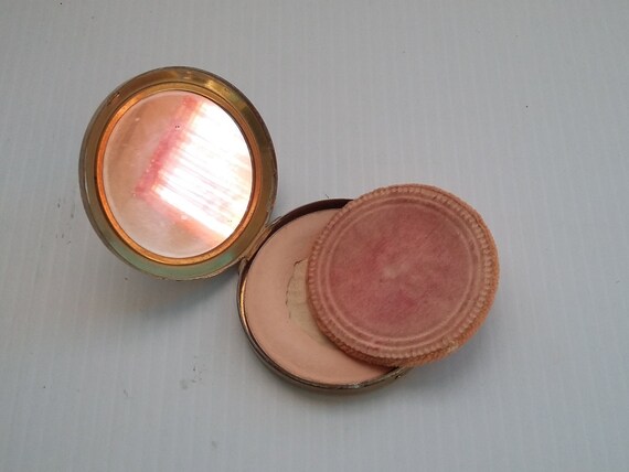 Vintage ladies gold leather powder compact, 1950'… - image 4