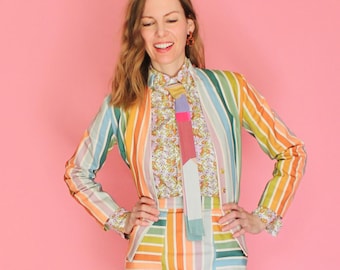 Chaqueta ligera de lona con estampado de rayas de frutas