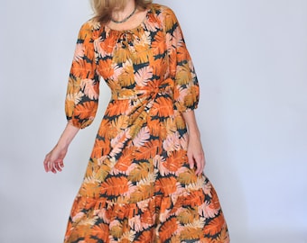 Vestido midi ventoso en días dorados