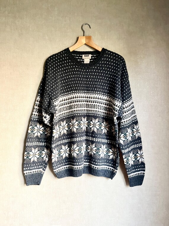 Vintage Northwest Territory ornamented Nordic wool Sweater Size L