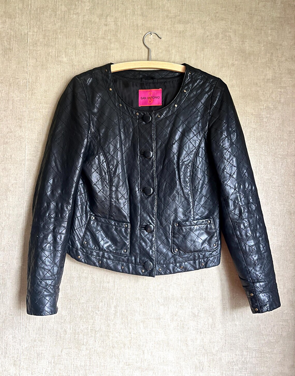 Vintage Quilted studded Short leather jacket size M, foto 1 di 5