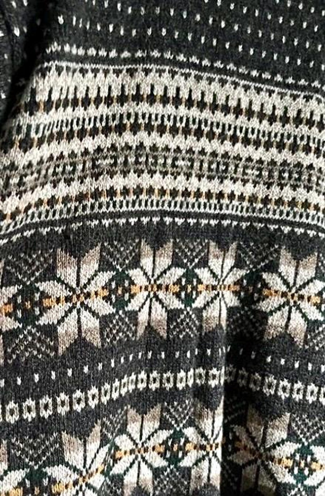 Vintage Northwest Territory ornamented Nordic wool Sweater Size L, foto 4 di 5