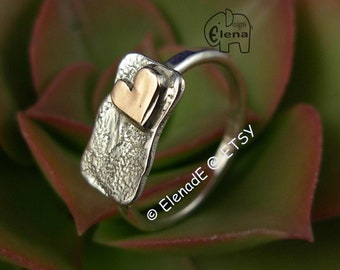 Texture Silver  Ring and 9K Gold Heart - ElenadE