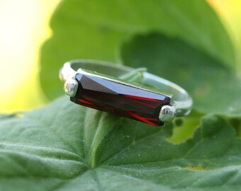 Silver Ring, Red Stone Ring, Birthstone Ring, Fine Silver Ring, Garnet zircon Ring, Sterling Silver Ring, Garnet cz Ring, Stackable Ring,