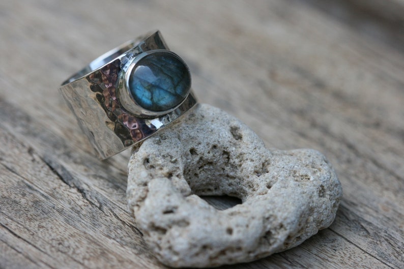 Labradorite Ring, Hammered Silver Ring , Handmade Ring ,Sterling Silver Ring, Wide Silver Ring, Silver Rings with Stone image 4