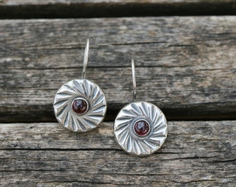 Boucles d'oreilles grenat, boucles d'oreilles en argent sterling, boucles d'oreilles en argent 925 faites à la main, boucles d'oreilles sterling