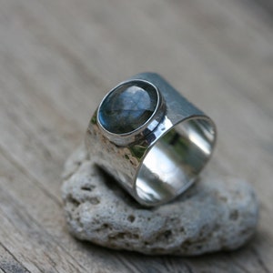 Labradorite Ring, Hammered Silver Ring , Handmade Ring ,Sterling Silver Ring, Wide Silver Ring, Silver Rings with Stone image 3