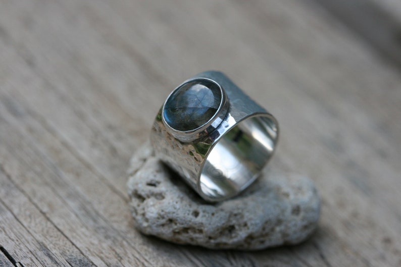 Labradorite Ring, Hammered Silver Ring , Handmade Ring ,Sterling Silver Ring, Wide Silver Ring, Silver Rings with Stone image 3
