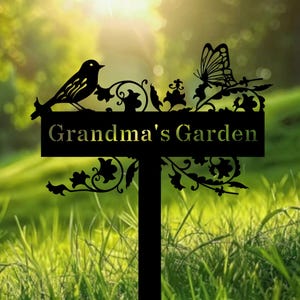 Custom Hummingbird Metal Garden Sign | Personalized Garden Bird Stake | Bird with Stakes Garden Sign | Garden Name Sign | Welcome Home Gift