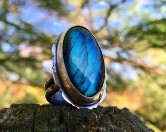 Labradorite and Sterling Silver Ring - The Lovely Woods - size 7