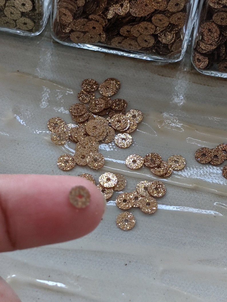 Round Flat sparkle sequins 5mm Glitter Sequins Paillettes in Gold Rosegold Bronze