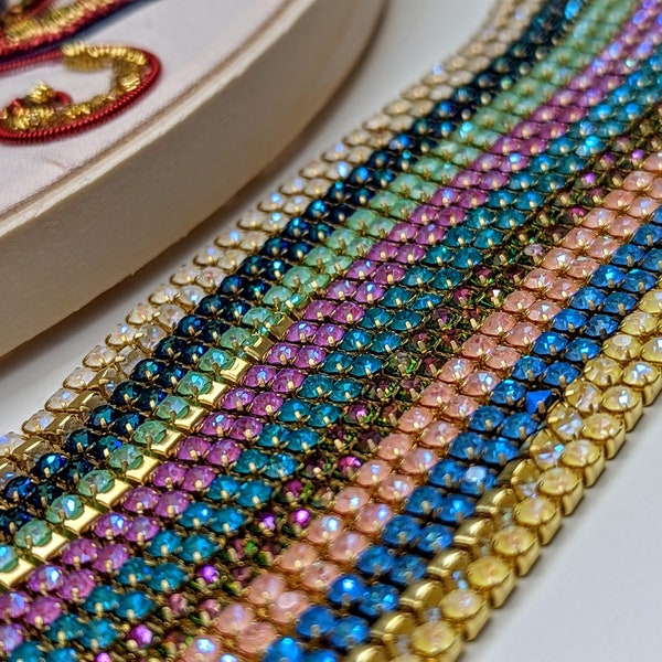 Juicy crystal cup chain, opal rhinestone cupchain 3.0 to 3.2mm SS12, Crystal cup chains in opal, Sold by foot