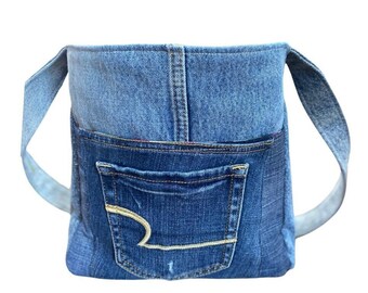 Recycled Blue Jean Small Tote, Used Blue Jean Knitting Bag, Knitting Project Bag, Blue Jean Project Bag, Gift For Her, Needle and Yarn Tote